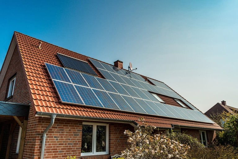 Panneaux solaires à Haguenau, Bischwiller ou Soufflenheim : voici ce que vos voisins économisent chaque mois grâce à l'autoconsommation